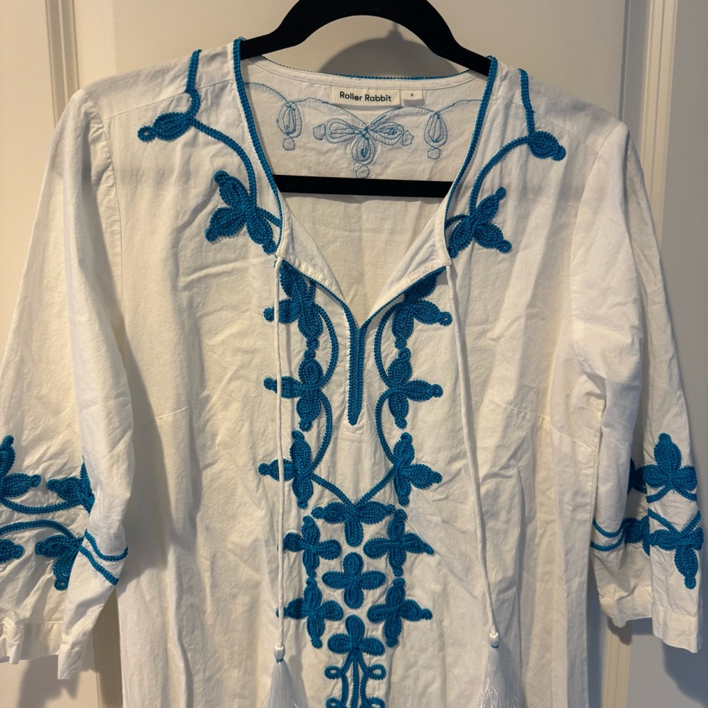 Roller Rabbit Embroidered White and Blue Maxi Pineapple Dress | S - Picture 3 of 5